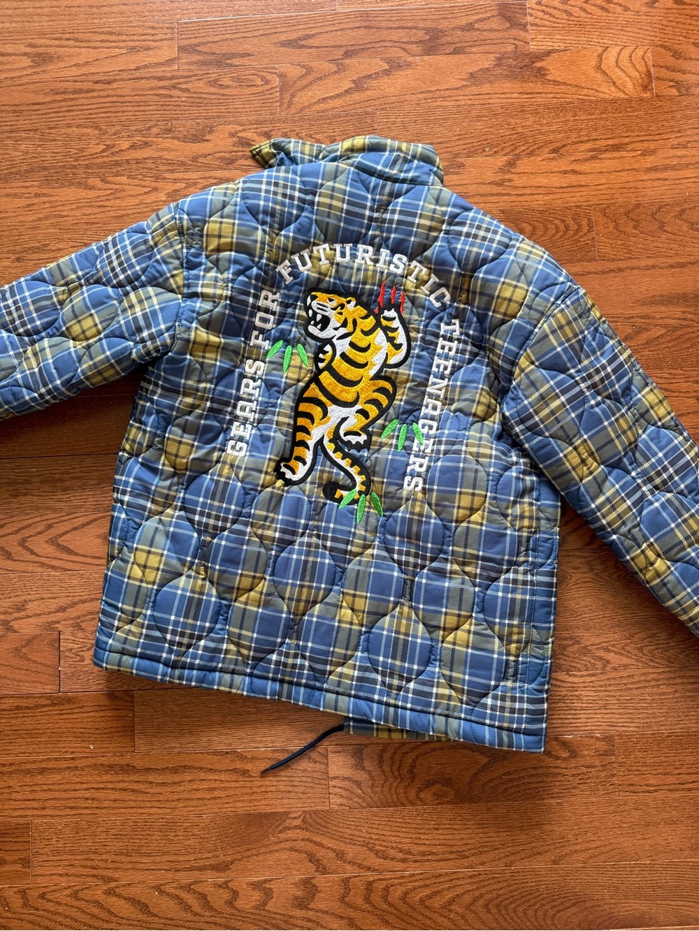 New Human Made Men’s Plaid Puffer Jacket with Tiger Embroidery